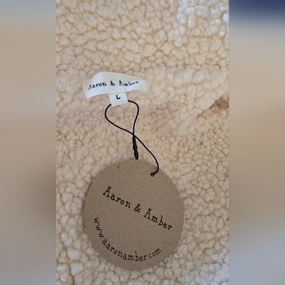 NWT Aaron & Amber Puff Vest Size Large - Picture 9 of 11